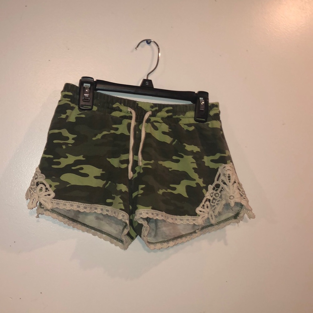 Women’s Camo Shorts (Freshman)